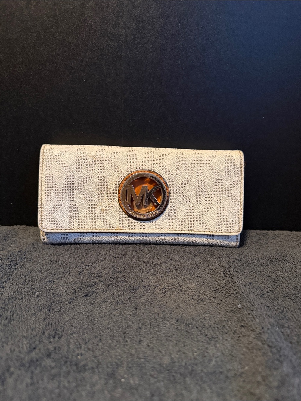 Michael Kors Ivory and Brown Signature Logo Continental Wallet